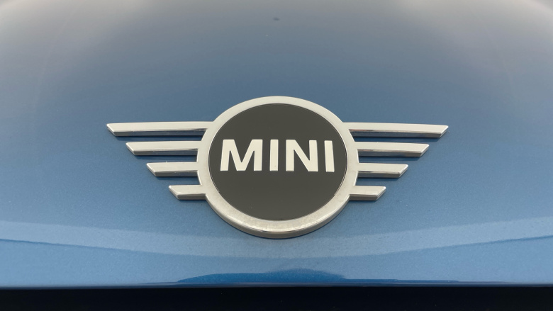 MINI Hatchback 1.5 Cooper Exclusive Premium 5dr Auto Petrol Hatchback